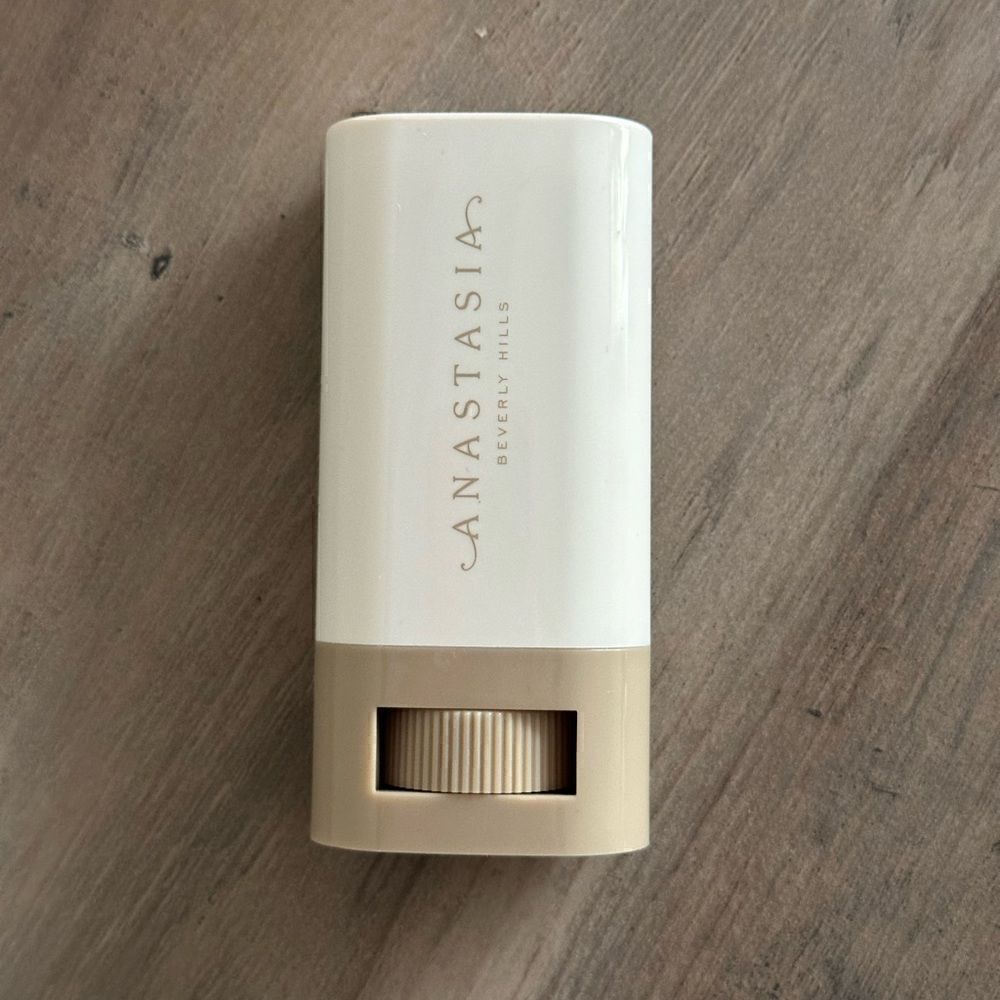 Anastasia Beverly Hills Concealer Stick - Beige